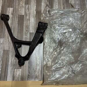 X620380 Front Lower Control Arm Left Side for Chevrolet GMC Black New